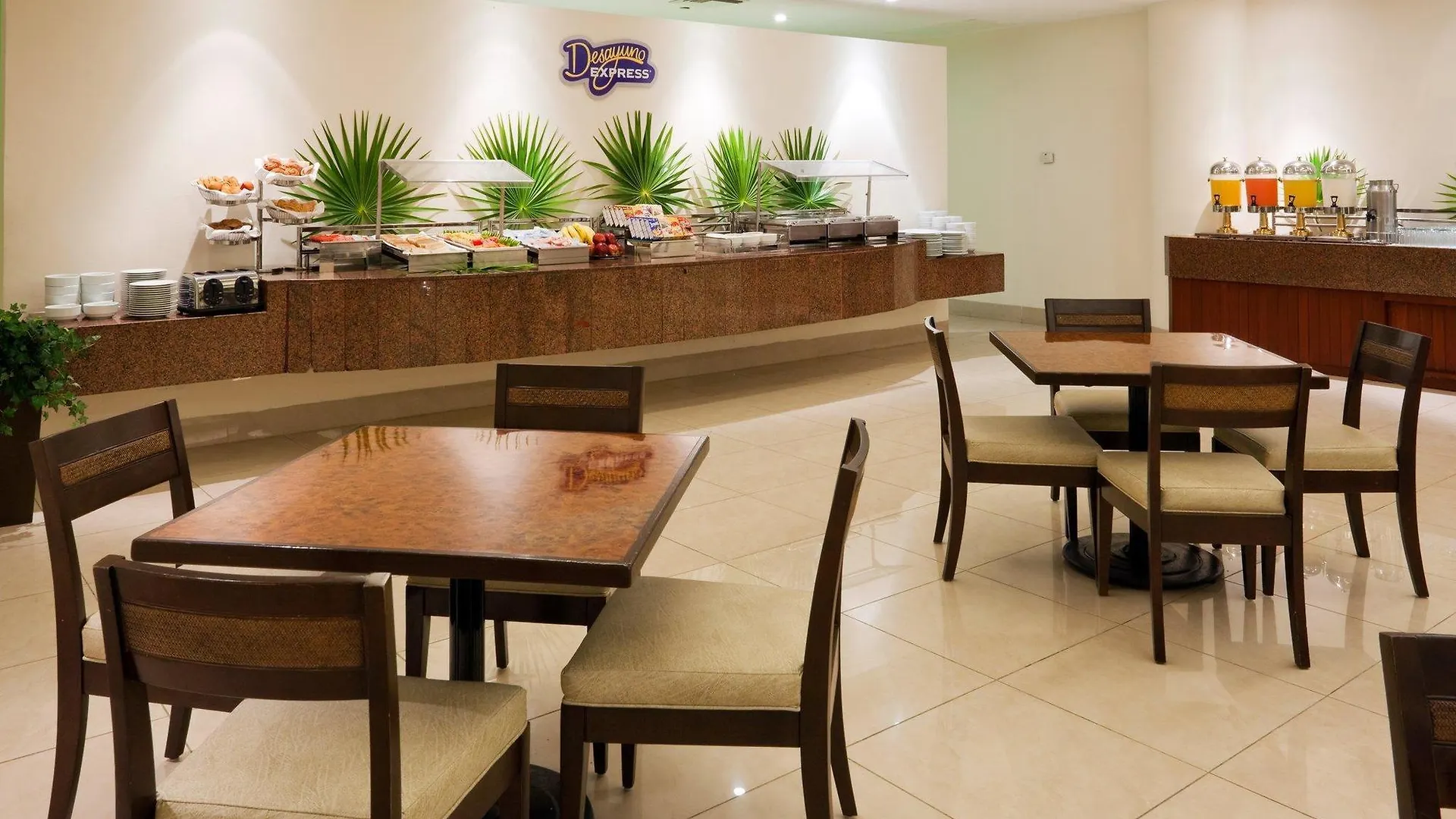 Hotel Wyndham Garden Playa Del Carmen
