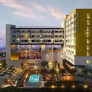 One 4* Dubai
